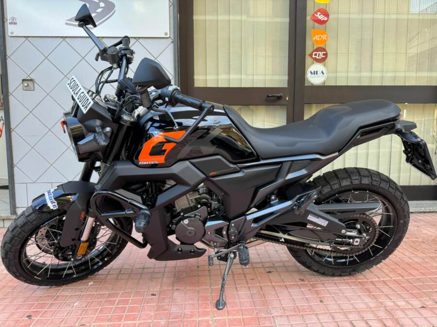 Moto Patente A1 meccanica Zontes